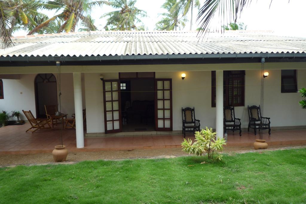 Beach House Negombo Kamer foto