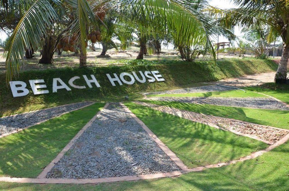 Beach House Negombo Buitenkant foto